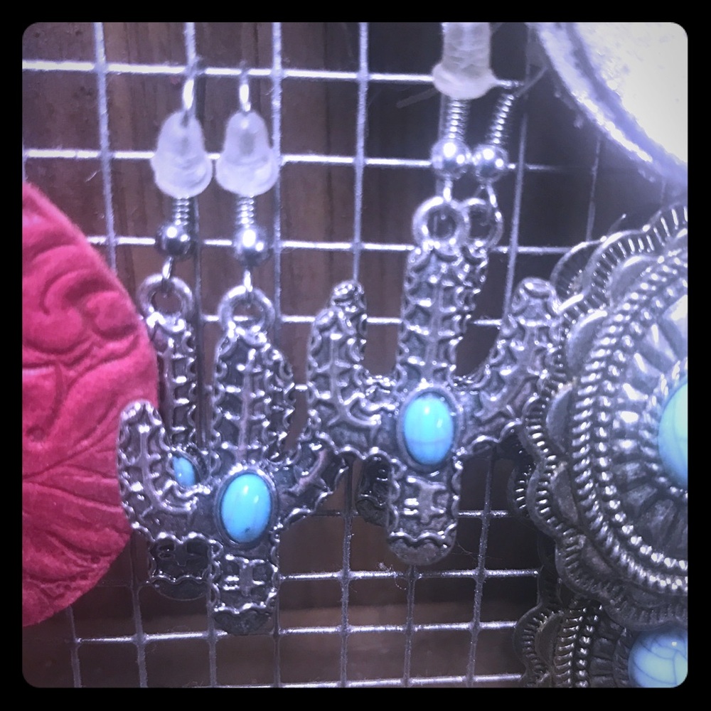 Super Cute Cactus Earrings!
